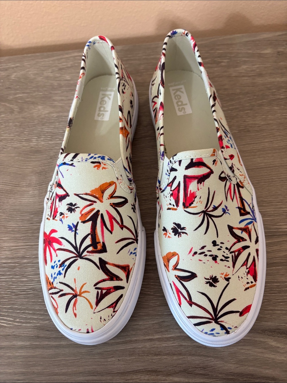 Keds Women’s Slip-On Tropical Print Canvas Shoes - Cream Multi - Picture 2 of 6